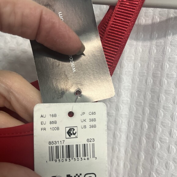 Wacoal Women’s La Femme Red Sequin Lace Under Wire T Shirt Bra 38B Valentines - Picture 6 of 6